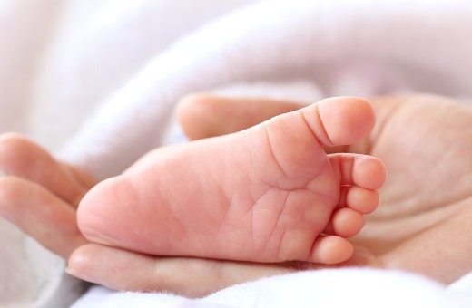 2022年1月25日小年出生宝宝什么命,腊月二十三宝宝八字起名