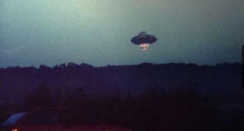 ufo降落事变（1989年伦敦的UFO振动警方） 第4张