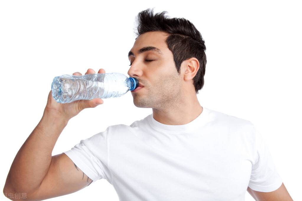 如何喝水(每天大量喝水真的瘦了) 第1张
